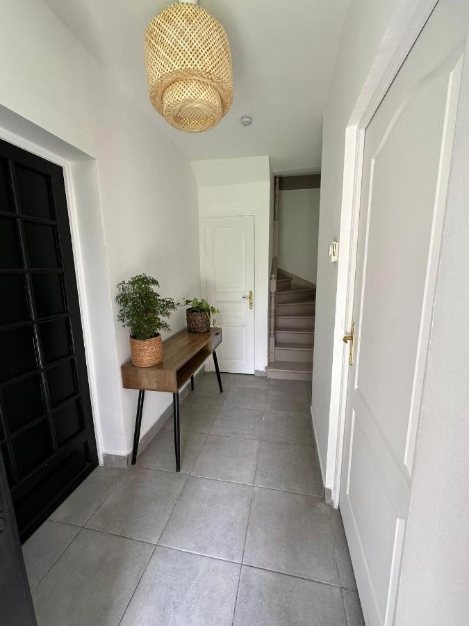 Love Room Avec Jacuzzi Proche Paris Et Roissy Cdg Persan Buitenkant foto